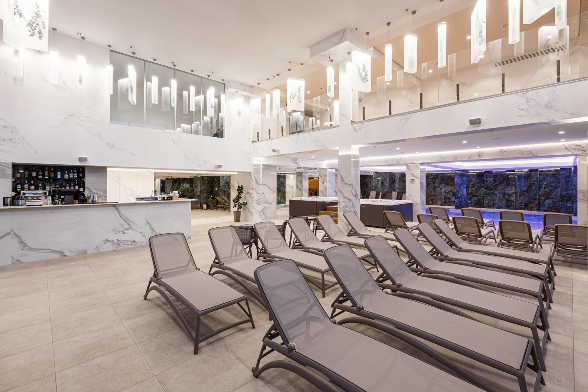 Tavel Hotel & Spa Bukovel Extérieur photo